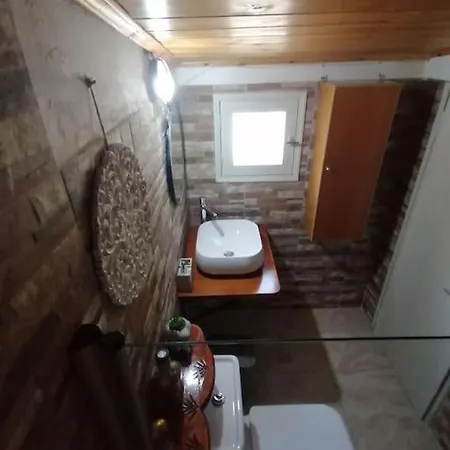 Vasilis' Kalivi Case de vacanță *